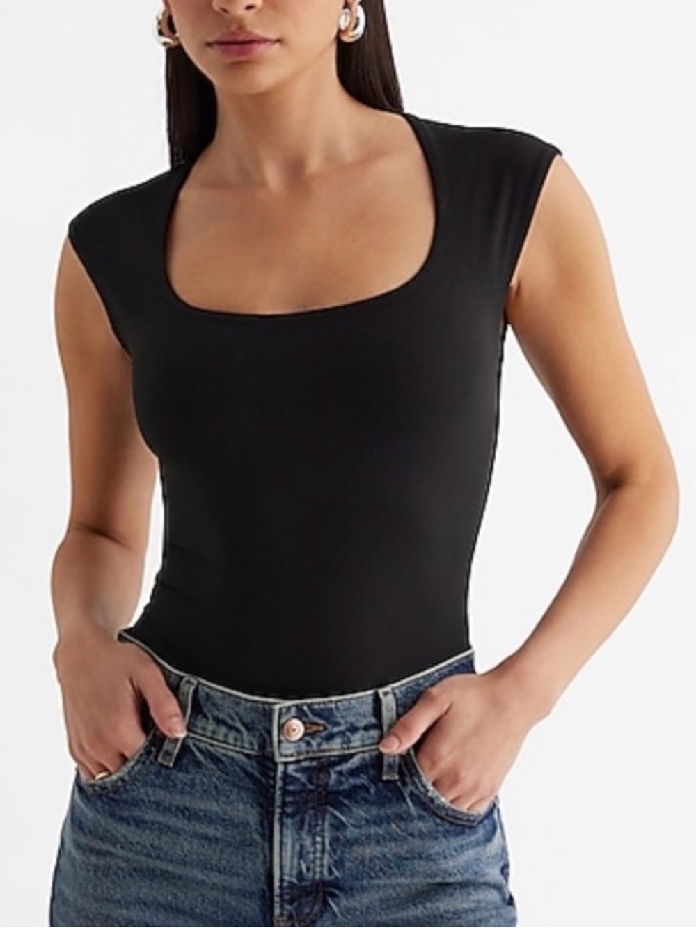 Express Body Contour High Compression Scoop Neck Cap Sleeve Bodysuit
